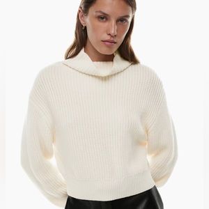 Wilfred Montpellier waist turtleneck